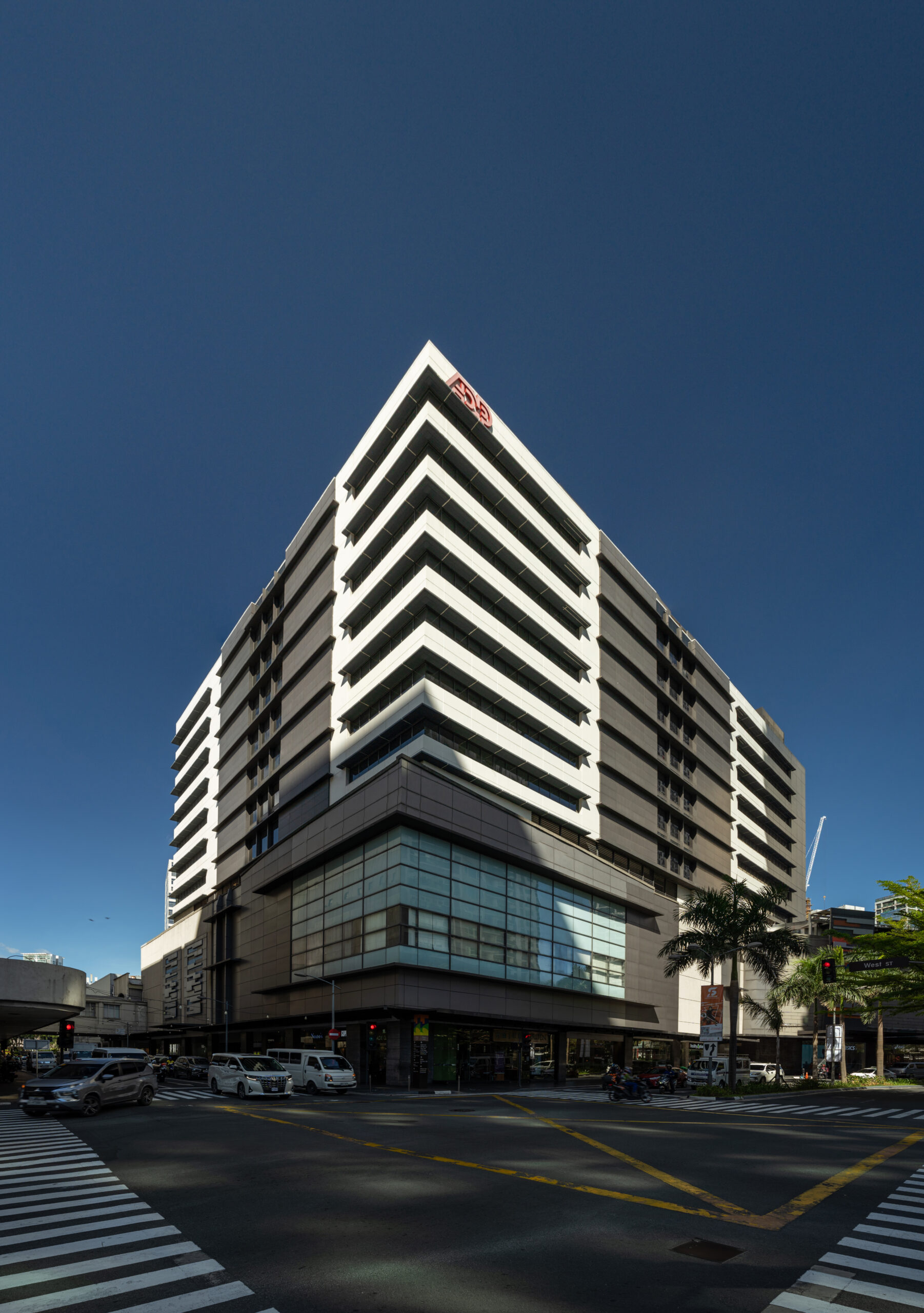 2023 AyalaMalls Glorietta (exterior panorama by Paul Quiambao) 01